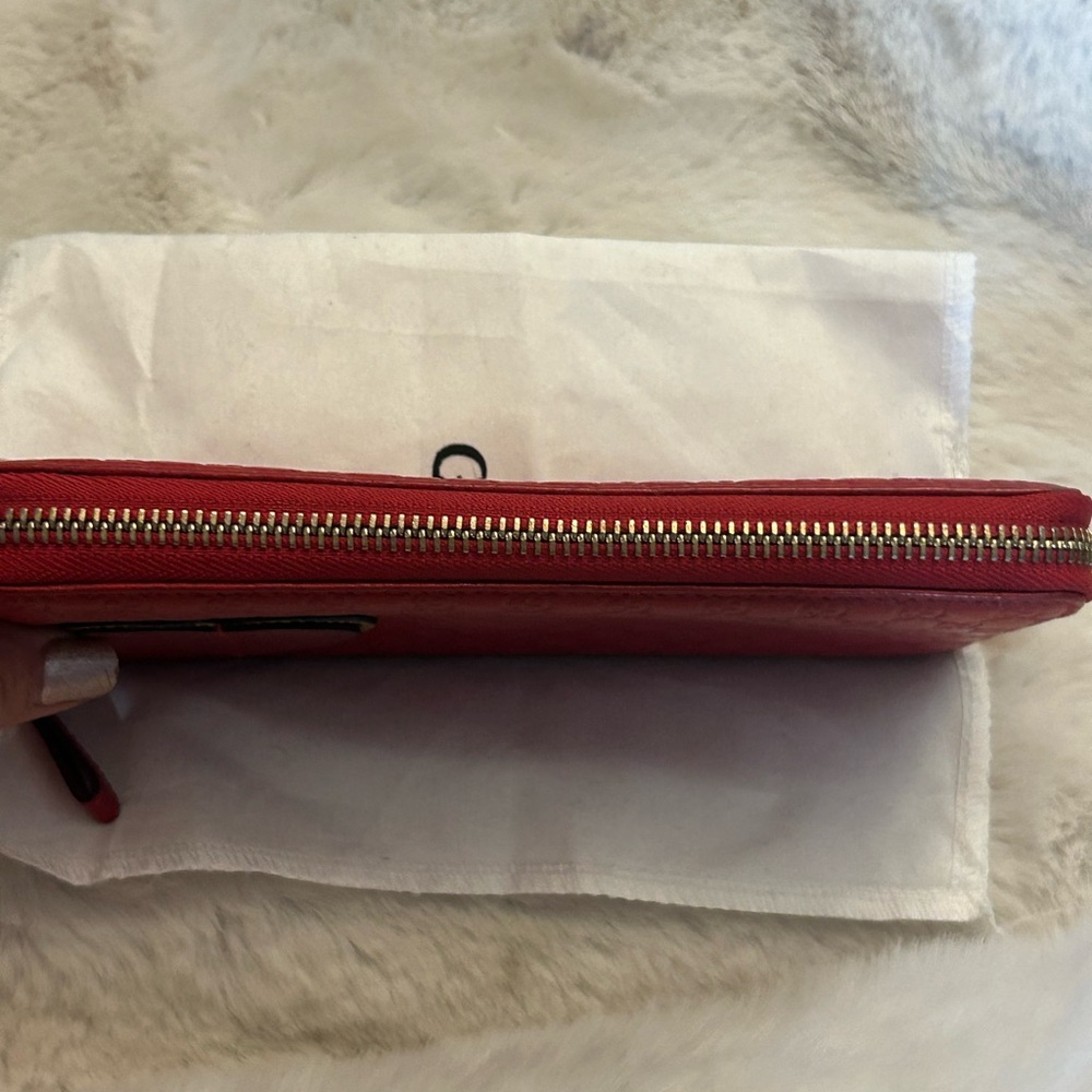 Gucci Red leather micro GG long zip around wallet - Picture 10 of 14